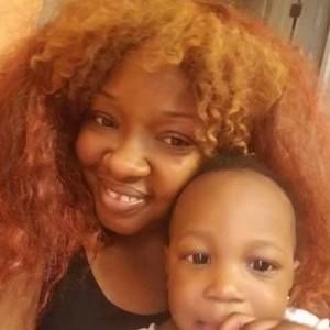 Meet your Posher, Leslie